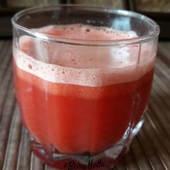 Fresh carrot juice A picture of Fresh carrot juice.