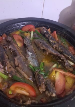 Hình của món Cá nục sốt cà.