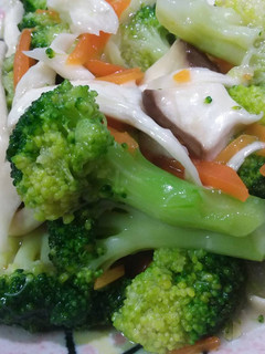 花椰菜炒杏鮑菇 的食譜成品照片