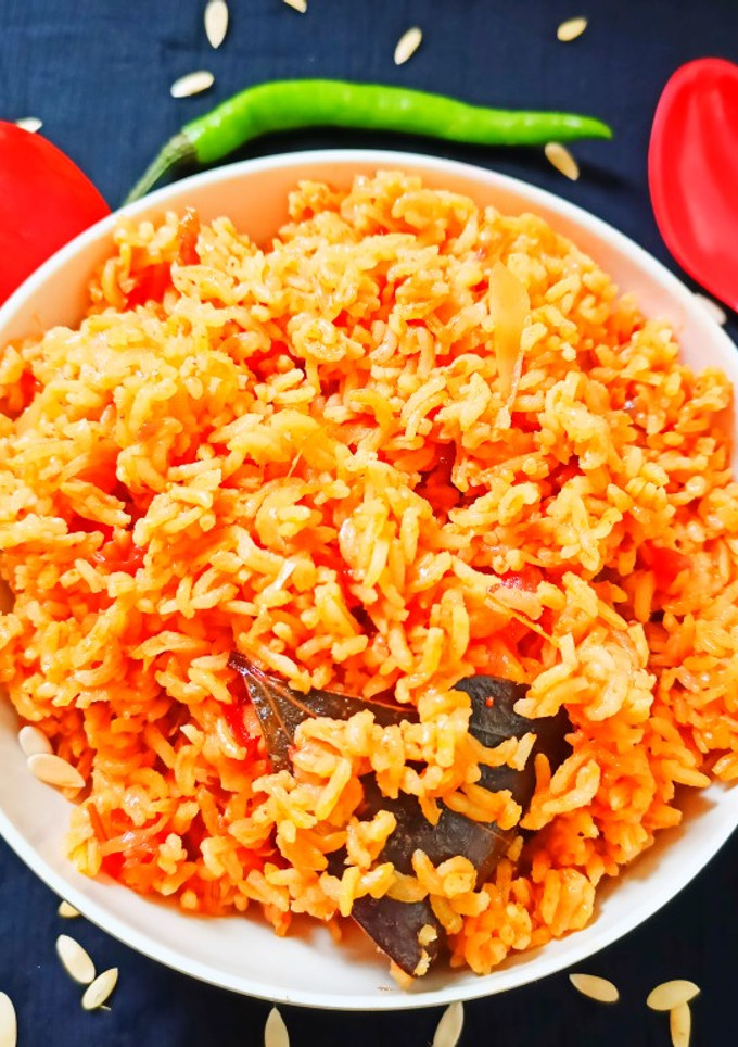 टोमेटो राइस (tomato rice recipe in Hindi) रेसिपी मुख्य फोटो