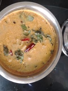வாழைத்தண்டு மூங்தால் அரைச்சுவிட்ட கூட்டு செய்முறை முக்கிய புகைப்படம்