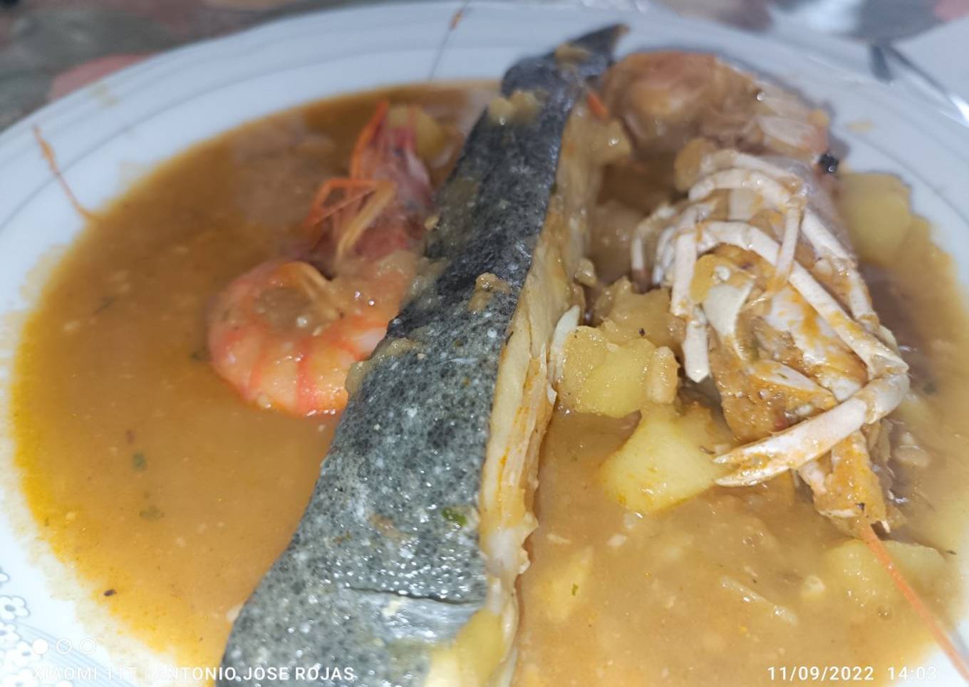Suquet de rodaballo salvaje y gambas rojas