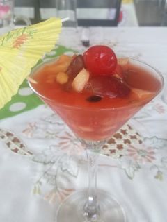 Una foto de Cóctel de frutas 🍍🍌🍓🍎🍏🍐🍉
