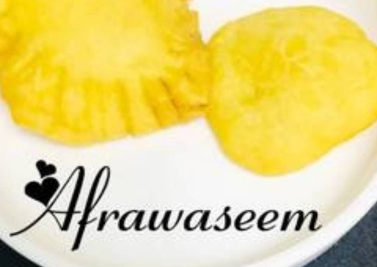 Recipe of Award-winning Miniature cooking lukhmi and Puri