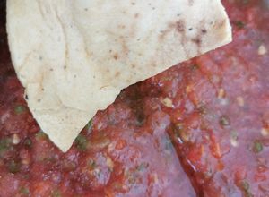 Una foto de Salsa roja rallada