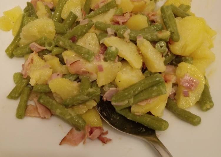 Kartoffel-Grüne Bohnen-Salat mit Schinkenspeck-Dressing