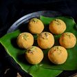 Desi Ghee Besan Ladoos