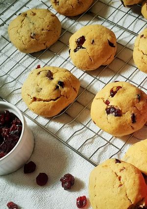 A picture of Cranberry Cookies.