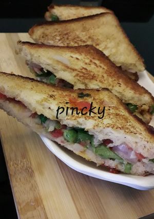 A picture of Veg mayonnaise sandwich.