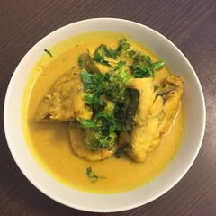 A picture of Coconut milk fish.