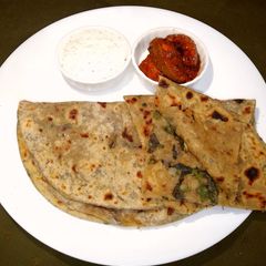 A picture of Aloo palak paratha.