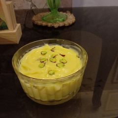 A picture of Mango shrikhand.