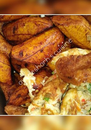A picture of Simple Fried plantain and fried egg🍌🥚.