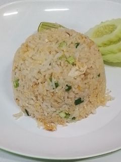 รูปของ ข้าวผัดผักเต้าหู้เหลืองเจ