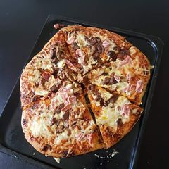 A picture of Pizza.