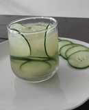 Cóctel de mezcal con pepino