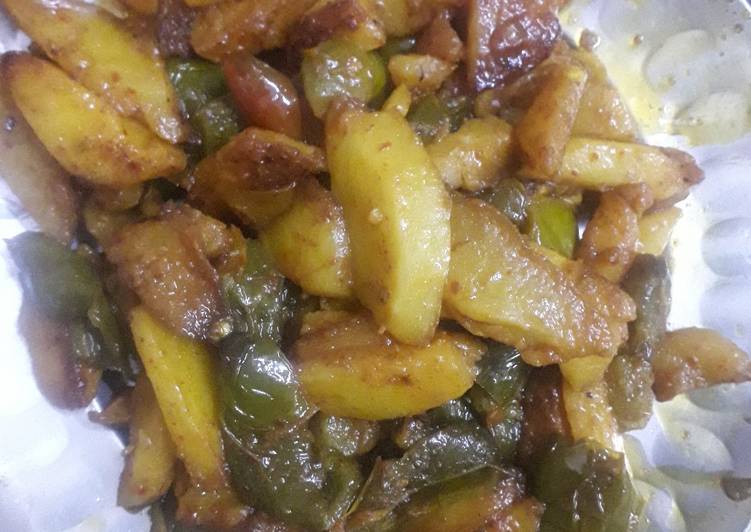 Easiest Way to Make Homemade Aalu capsicum