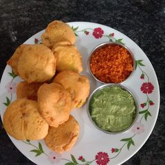A picture of Batate vade.