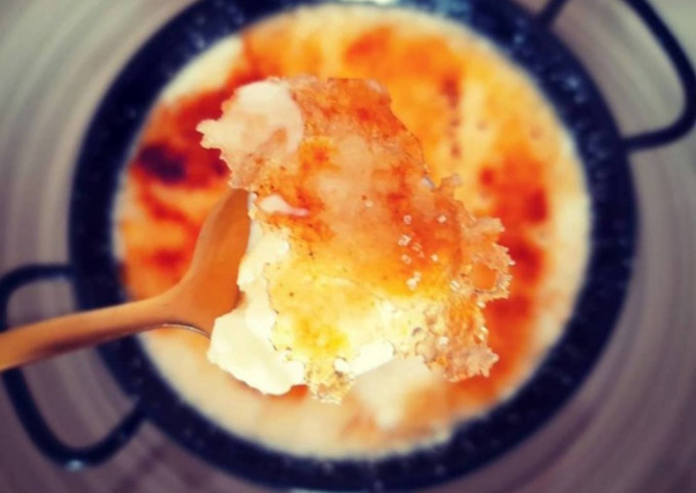 Arroz con leche con un toque de anís y azúcar quemado