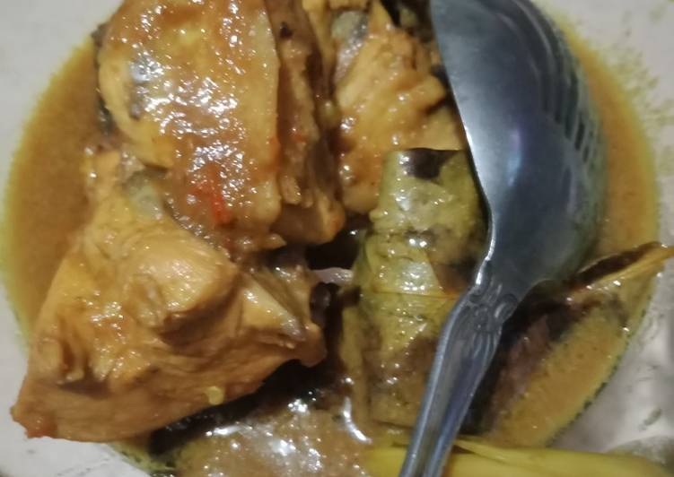 Resep Ayam Bumbu Rujak, Enak Banget