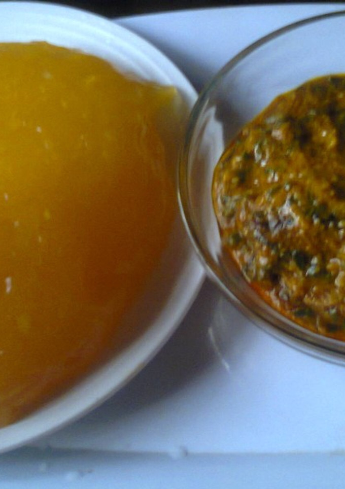 A picture of Starch and groundnut soup with ugwu leaf.