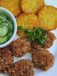Ropogós cukkinis-lencsefasírt recept fotója