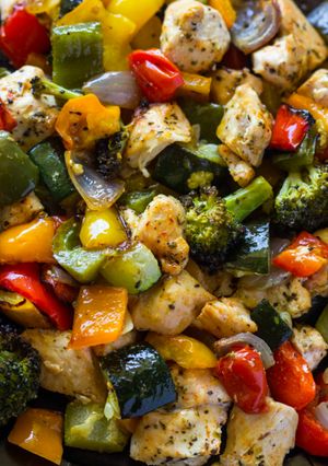 Una foto de Pollo y verduras al horno en 15 min!! #SOSFranco
