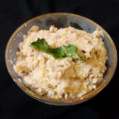 A picture of Garlic khichri.