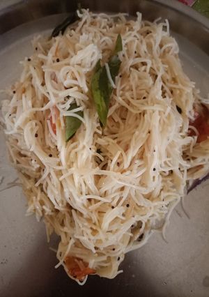 வருத்த சேமியா உப்புமா(semiya upma recipe in tamil) செய்முறை முக்கிய புகைப்படம்