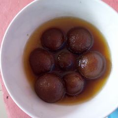 A picture of Gulab jamun (Indian sweet).