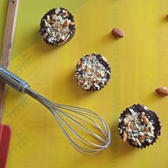 A picture of Peanut choco cups.