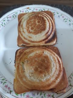 आलू के मसाले की सैन्डवीच (Aloo ke masale ki sandwich recipe in hindi) रेसिपी मुख्य फोटो