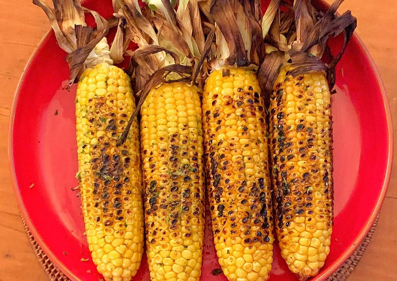Charred corn, green chilli and lime