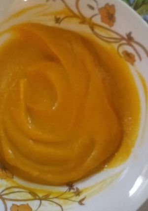Una foto de Crema de zapallo camote
