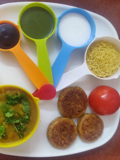 रगड़ा पेटिस चाट (ragada patties chat recipe in hindi) रेसिपी मुख्य फोटो