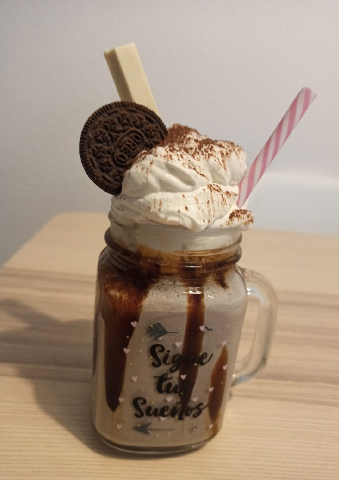 A picture of Oreo Milkshake 🤤.