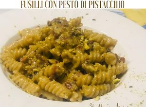 Foto di FUSILLI CON PESTO DI PISTACCHIO E BRIE (FEDERICA)