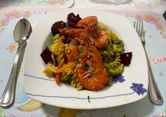 Vegeroni Spirals with Prawn and Mixed Vegetables