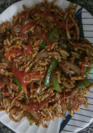 A picture of Noodles.