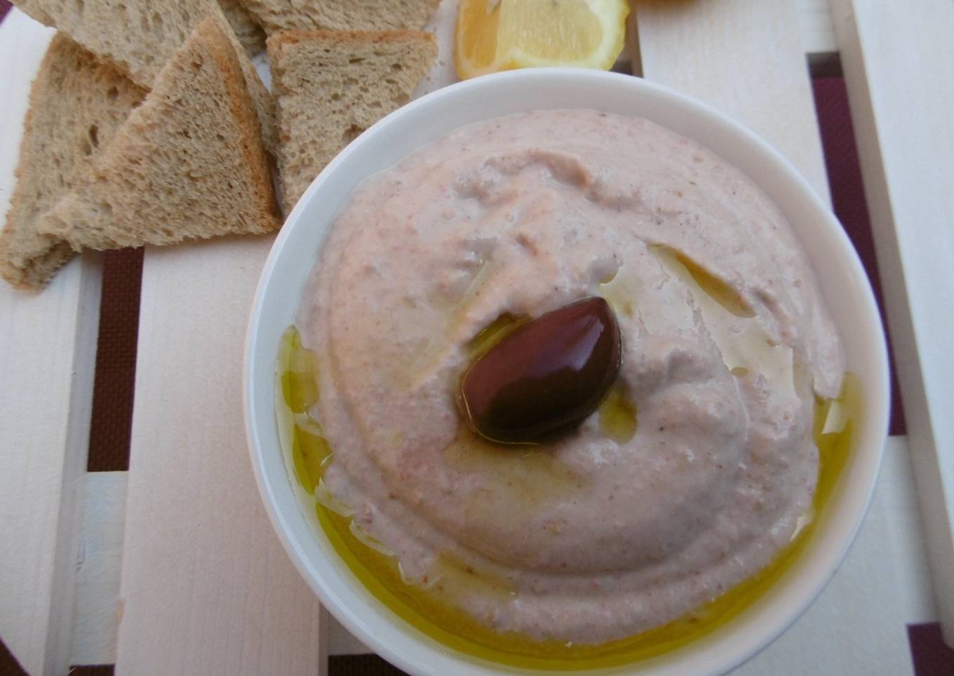 Greek Fish Roe Dip (Taramosalata)