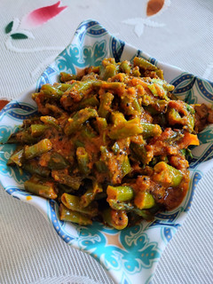 "फ्रेंच बीन्स भाजी" (french beans bhaji recipe in marathi) रेसिपी चे मुख्य फोटो
