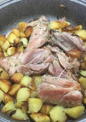 Foto di Stinco 🍖 e patate 🥔