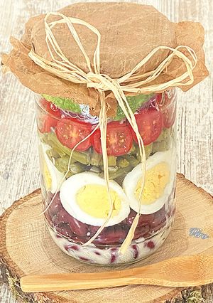 Une photo de Salad Jar (salade en bocal)