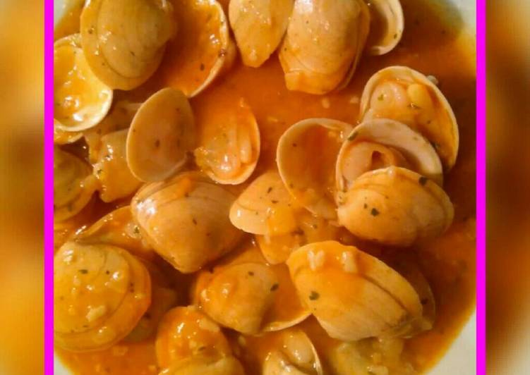 Almejas a la marinera