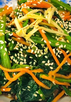 Hình của món Cải Bó Xôi Trộn Sốt Dầu Hào.