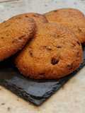 Lotus Cream and Chocolate Chip Cookies
