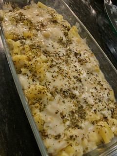 A picture of The Ultimate Cheesy Baked Mac And Cheese Pasta!.