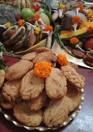 খাস্তা ঠেকুয়া (Khasta thekua recipe in Bengali) রেসিপির প্রধান ছবি
