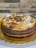 Torta de chocolate y merengue