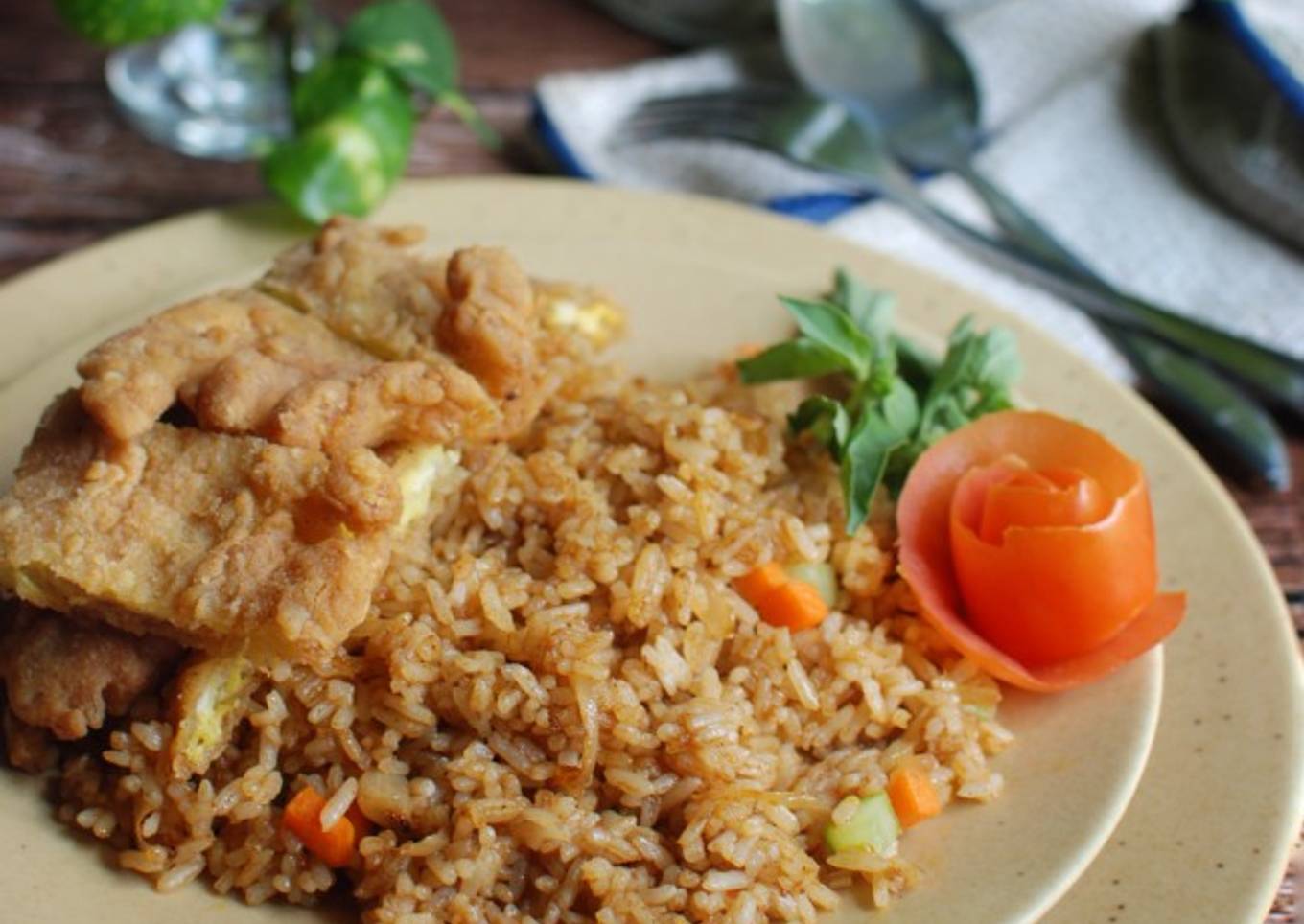 Nasi Goreng Rendang Dadar Telur Balut Tepung